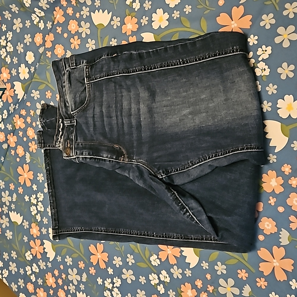 M  jeans by Maurices flare leg size 16